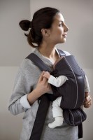 Little Pea BabyBjorn Μάρσιπος Mini 3d Mesh Anthracite_lifestyle